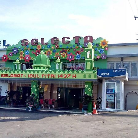 Hotel Selecta Бату Экстерьер фото