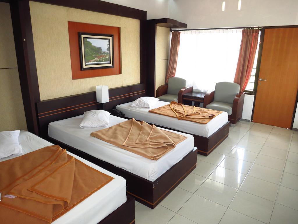 Hotel Selecta Бату Номер фото
