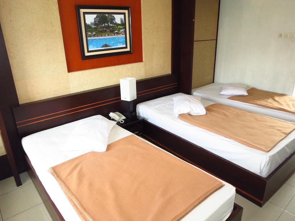 Hotel Selecta Бату Номер фото