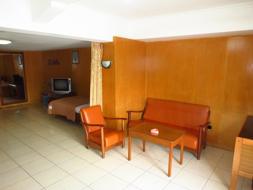 Hotel Selecta Бату Номер фото