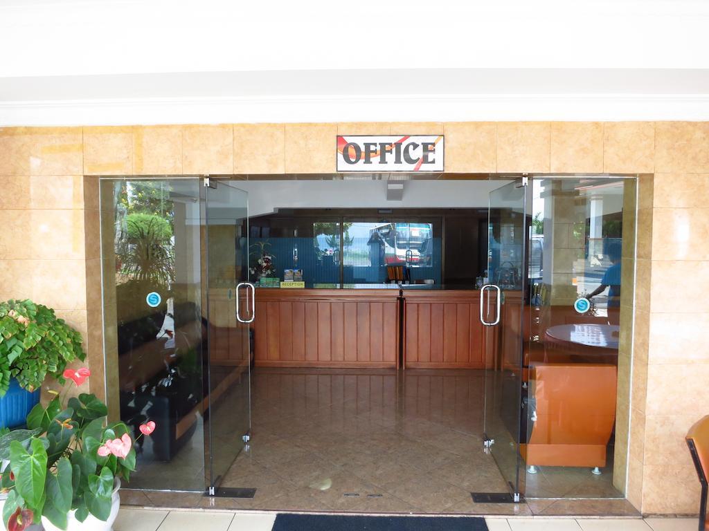 Hotel Selecta Бату Экстерьер фото